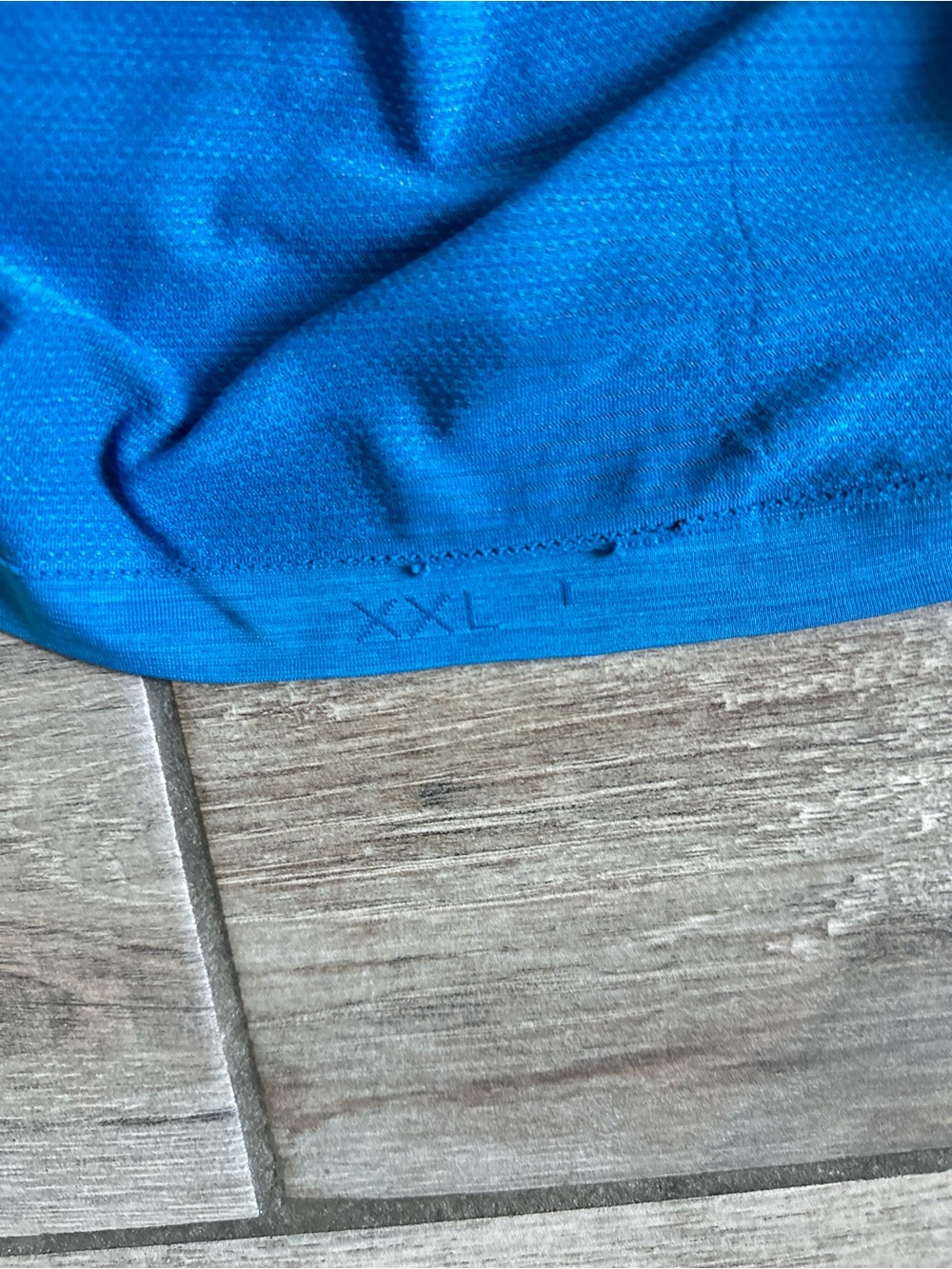 lululemon athletica Men's Bright Blue Performance Tank - Picture 5 of 5